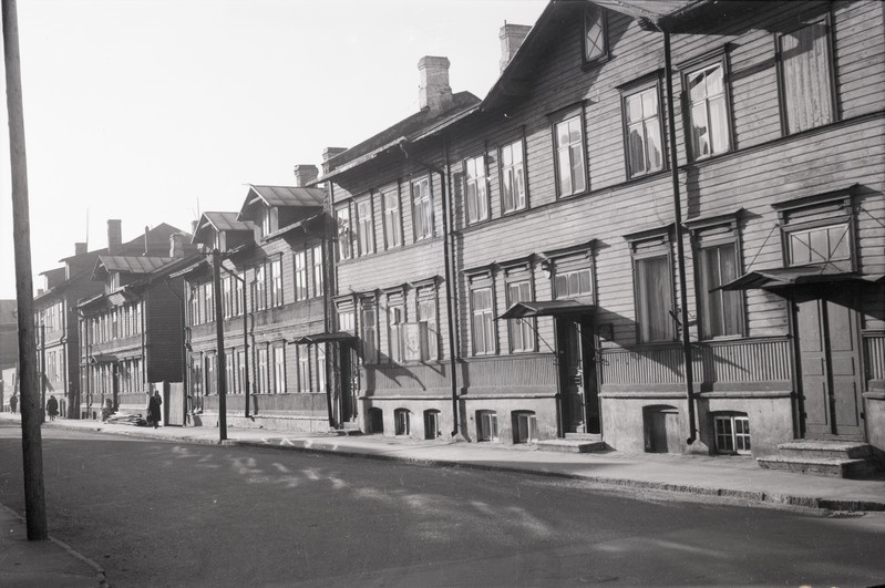 Tallinn, hooned Malmi tänaval.