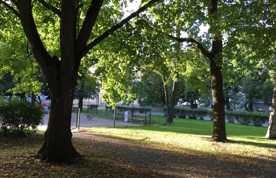 Elamud Koidu tänaval (ehitatud aastail 1951-1953 arh. Kotli projekti järgi). rephoto