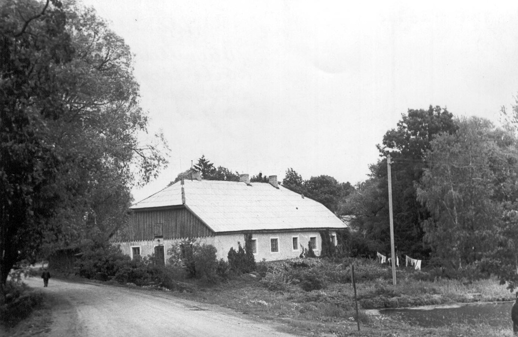 Foto. Väimela mõisa kõrtsihoone.