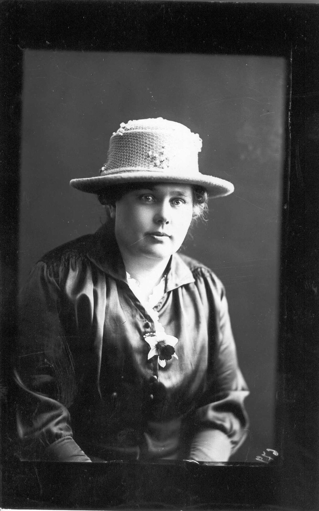 Foto. Toonekurg, Pauline 1920.aastatel.