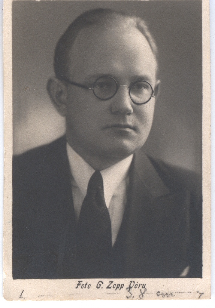 Fotoalbum. Foto Võru Õpetajate Seminari vilistlane Enn Tuuling 1936.a.