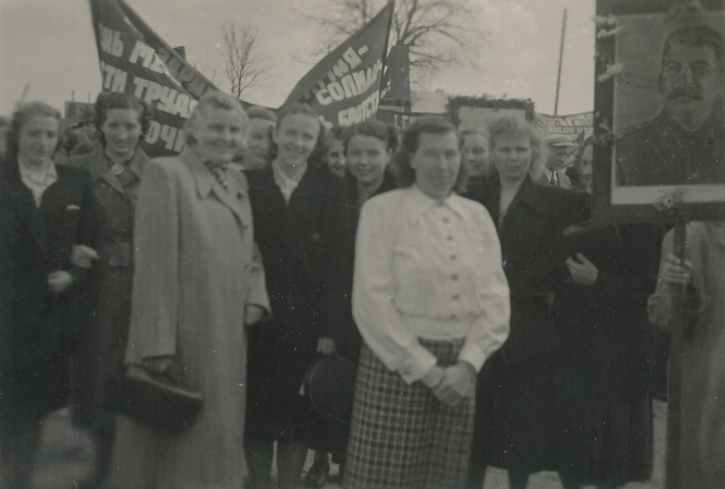 Foto. 1. mai demonstratsioon Võrus enne 1953.a.