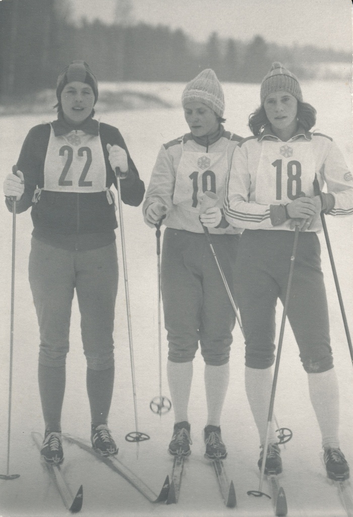 Foto. Eesti NSV esivõistluste suusatamise võitjad 1976.a.
