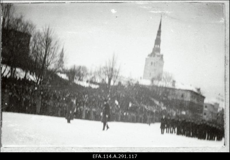 Mereväe I aastapäeva 21.dets.1919.a. puhul kingitud album. Vambola, Lembitu, Lennuk, väiksemad laevad, nende meeskonnad.