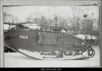 Mereväe I aastapäeva 21.dets.1919.a. puhul kingitud album. Vambola, Lembitu, Lennuk, väiksemad laevad, nende meeskonnad.  duplicate photo
