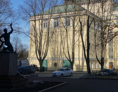 Consequences of March bombing in Tallinn: views of the theatre building "Estonia" for the Reaalgumnasium" rephoto