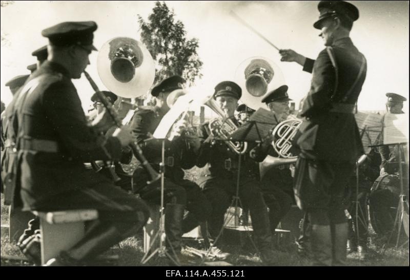 Sõjaväeorkester.