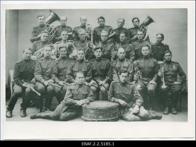 Eesti Laskurkorpuse 7. diviisi puhkpilliorkester, nimedeta.  duplicate photo