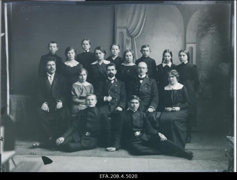 Paide kihelkonnakooli IV klass.