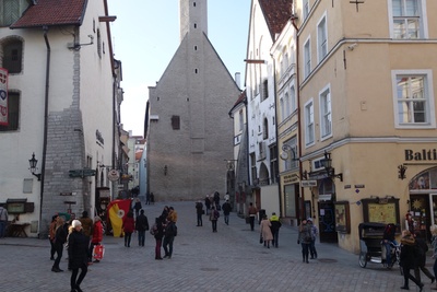 Tallinn, Vanaturukael, vaade Raekoja poole. rephoto