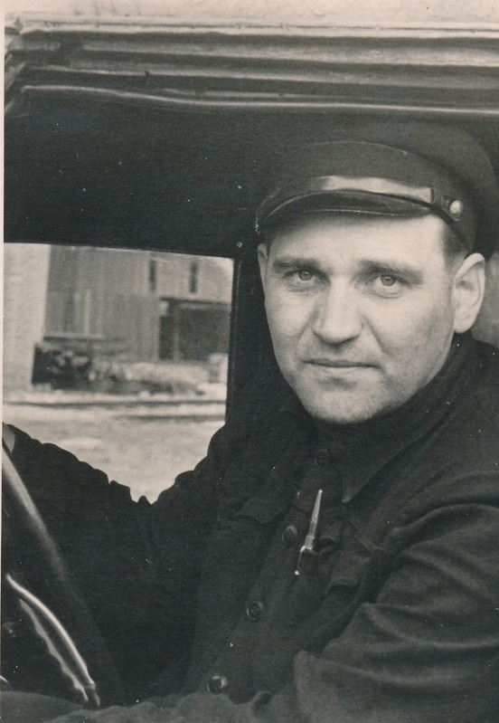 Kohtla Kombinaadi autojuht Mihkel Rusu