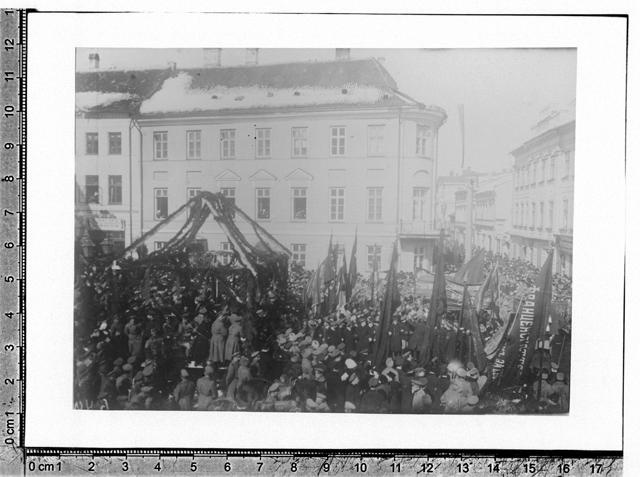 Veebruarirevolutsiooni sündmused Tartus: tribüün