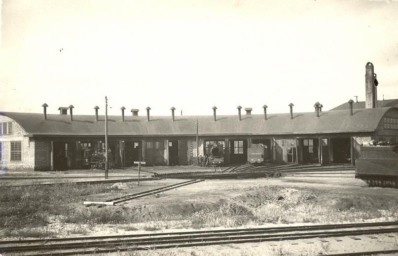 Tallinn-small Vehicle Store in the 1930s.