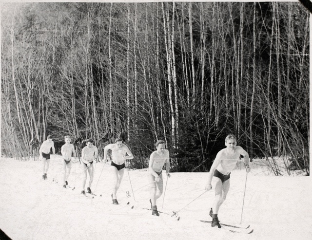 Suusalaagris Käärikul 1957. a.