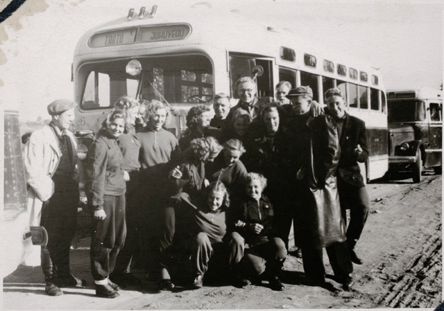 Kolhoosi abistama