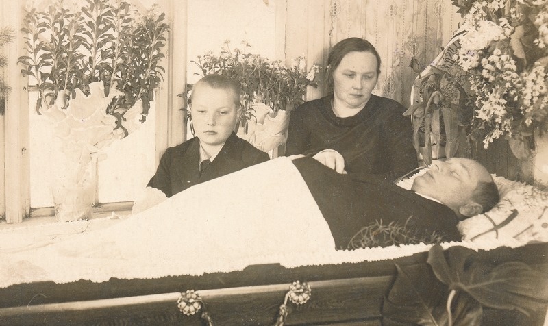 Matusepilt, Paul Pedaksoo, Kadrina algkooli juhataja