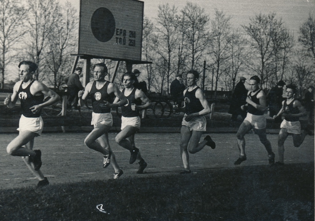 TRÜ-EPA 3000 m jooks Tartus 1954.a. mais