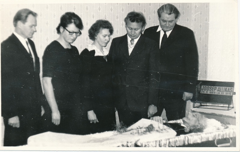 Rakvere Arve- ja Plaanindustehnikumi direktori Joosep Allika matused