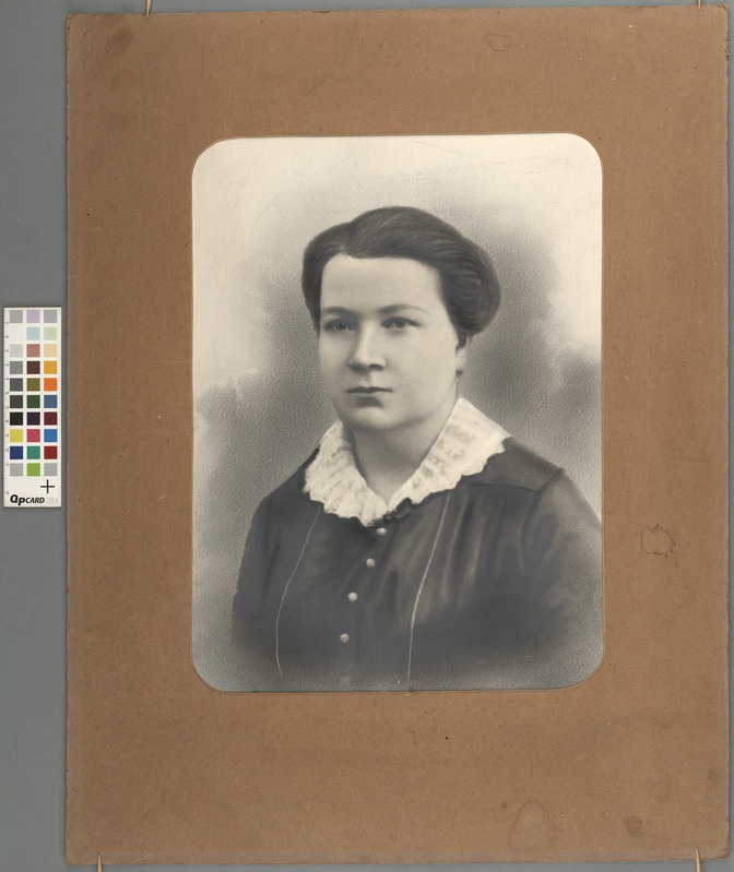 Portreefoto, Alide Catharine Elisabeth Põiklik