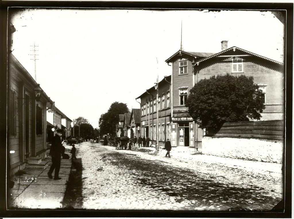 foto, vaade Tallinna tänavale Paides 1910.a.