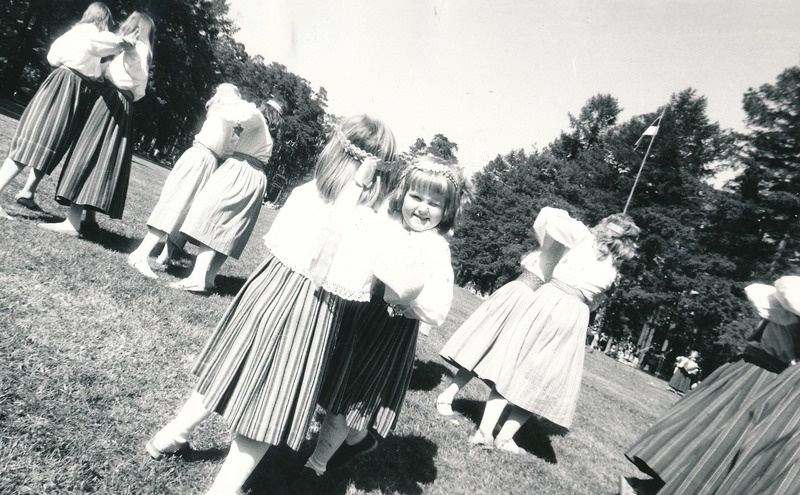 Rahvakunstipidu Kirde killad Toilas 1990