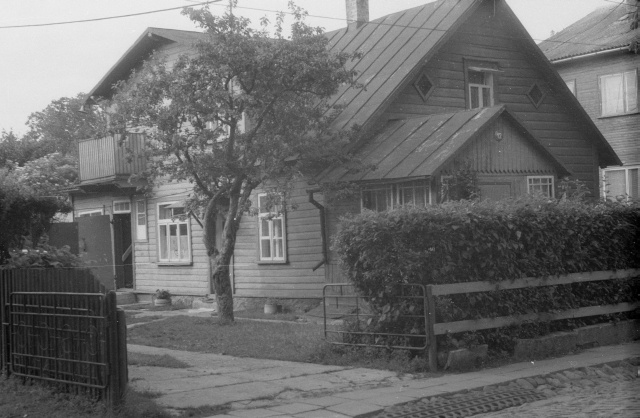 Kuressaare, elamu ja aed