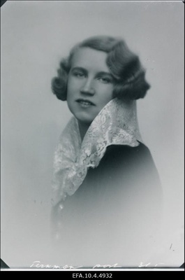 Naisdirigent T. Targama-Terkman.  duplicate photo