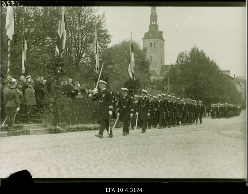 Sõjaväeparaad Tallinnas.
