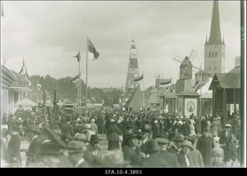 Näitusepaviljonid näituseväljakul Tallinnas.