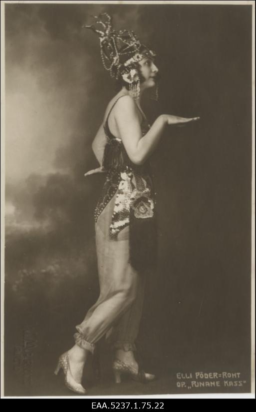 Lauljanna Elli Põder-Roht operetis Punane kass