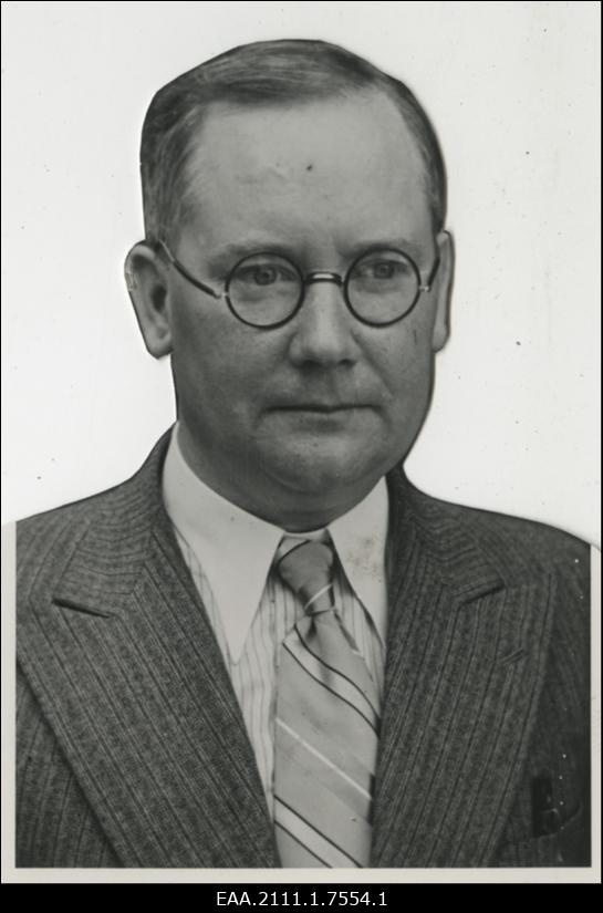 Mart Järvik (kuni 1935 Martin Gross), eesti piimandusteadlane, portreefoto