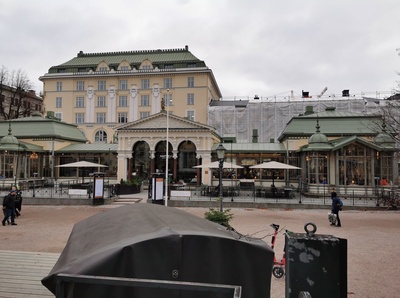 Ravintola Kappeli Esplanadin puistossa. rephoto