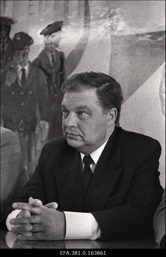 Narva politseiprefekti Rein Laidi ametisse määramine politseiprefektuuri saalis.