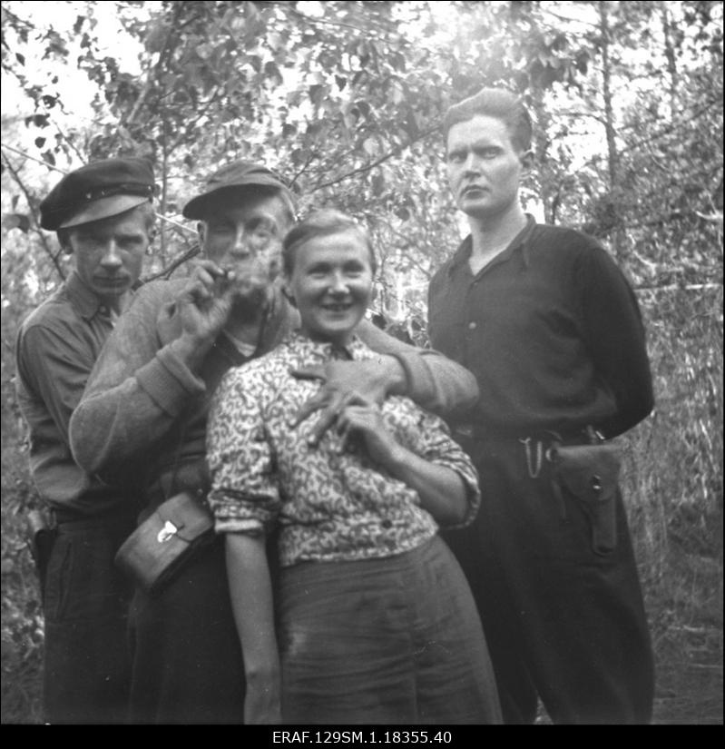 Altermann, Ülo metsavendade salga liikmed Juga, Voldemar; Juga, Aime; Teor, Erich ning Altermann, Ülo ise. Foto Martins, Elmari (sünd 1929) uurimistoimikust