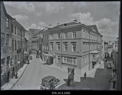 Rataskaevu tänav Tallinnas. Paremal  hotell Peterburg.  similar photo