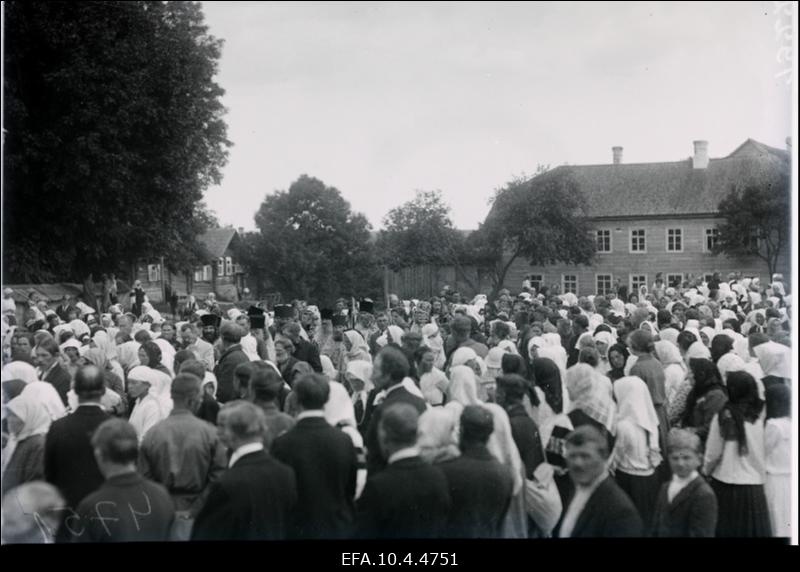 Religioosne rongkäik Petseris.