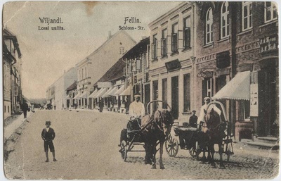 trükipostkaart, Viljandi, Lossi tn, Tartu tn ja Kauba tn vahel, voorimehed, koloreeritud, u 1910  duplicate photo