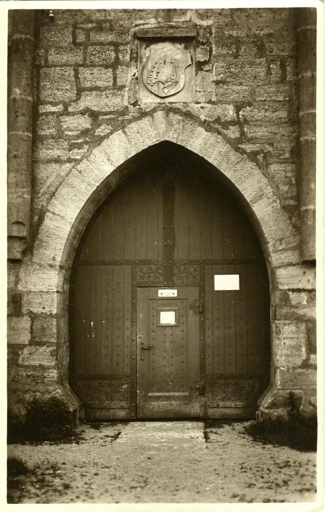 Kuressaare linnuse värav