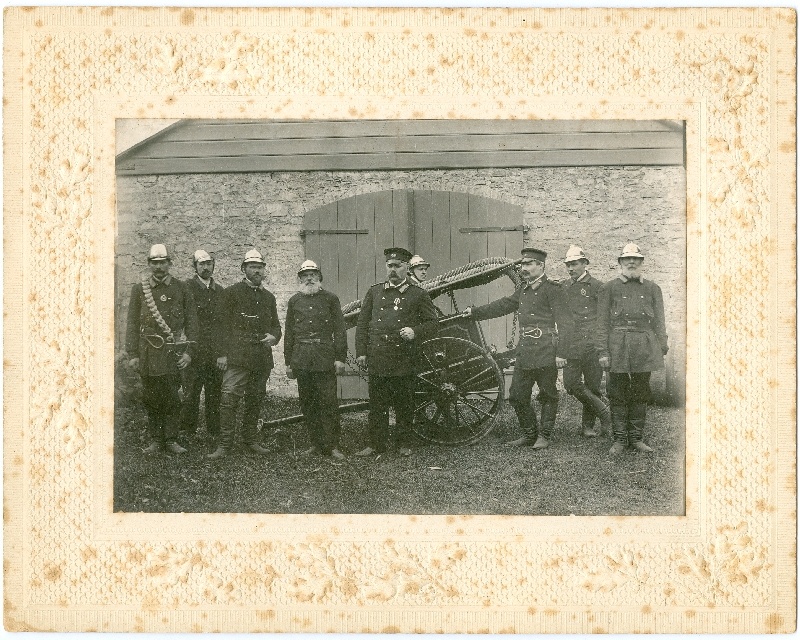 Foto. Haapsalu tuletõrjujad. Mustvalge.