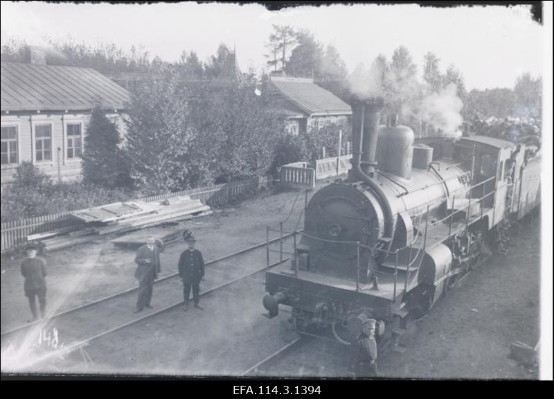 Rong väljumas Vabadussõja rindele.