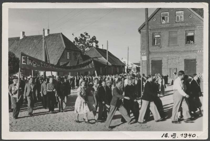 fotokoopia, Viljandi, Vaksali tn- Kauba tn ristmik, demonstrandid, rongkäik, 18.07.1940
