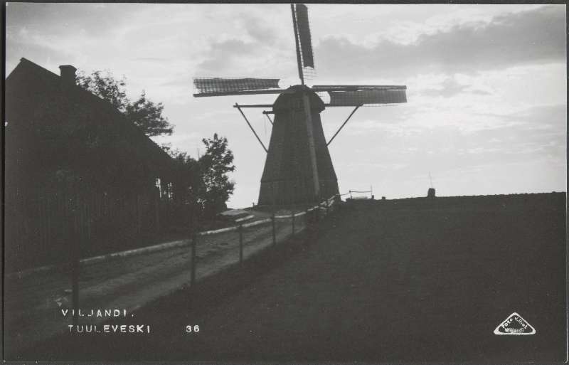 fotopostkaart, Viljandi,  Kaalu tn- Turu tn ristmik, tuuleveski, u 1915, foto J. Riet