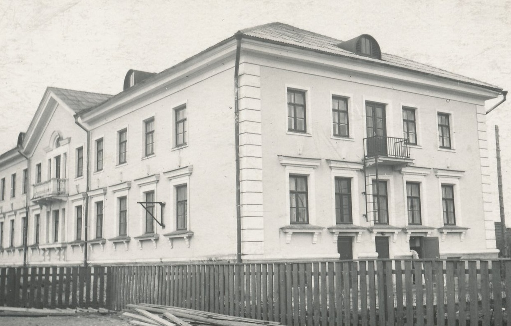 Foto. Vastseliina Keskkooli internaadihoone 1953.a.