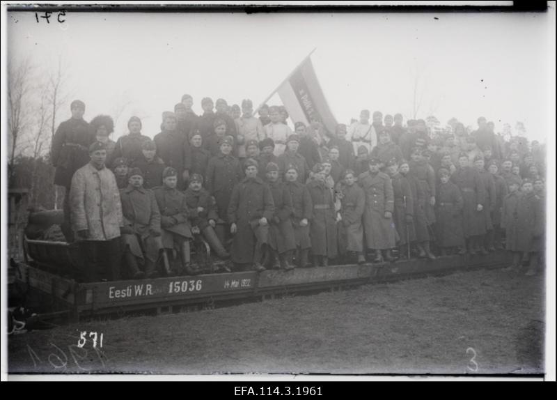 Vabadussõda. 8.Jalaväepolgu 3.rood Jõhvi raudteejaamas.