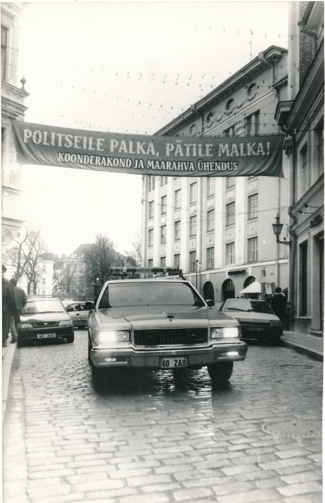Tallinn, loosung tänaval
