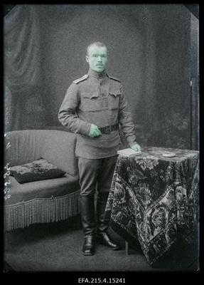 Sõjaväelane Petuhoff (Petuhov).  duplicate photo