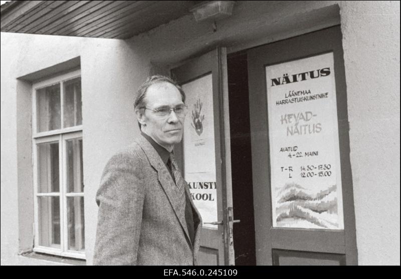 Läänemaa harrastuskunstnike näitus.