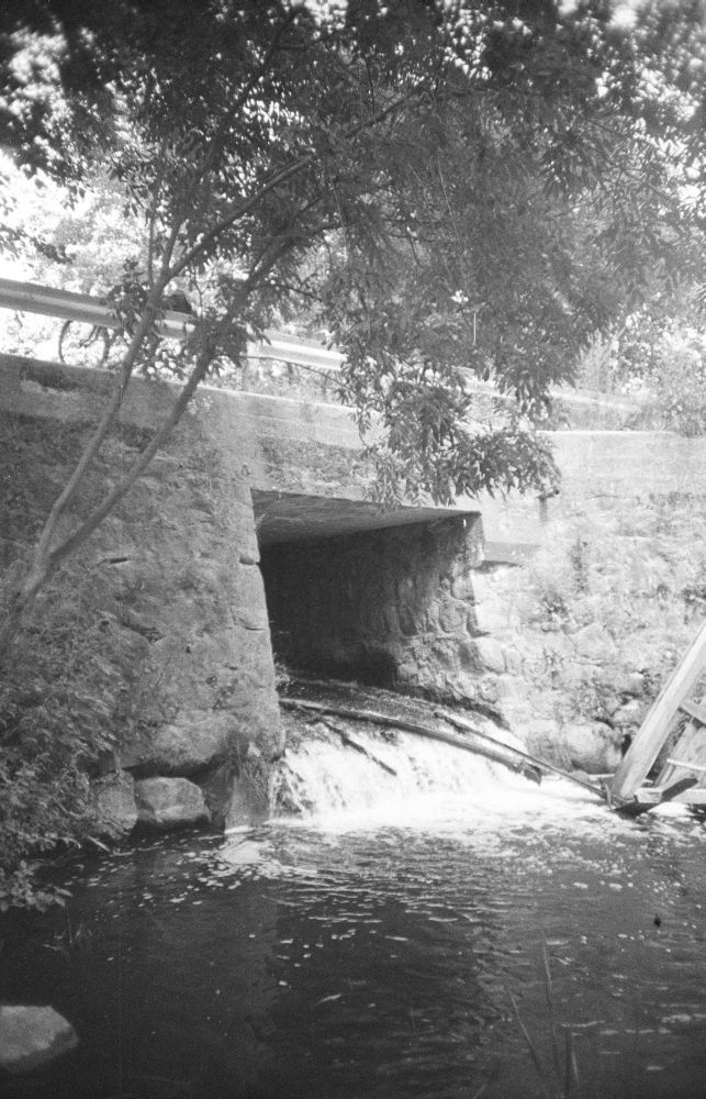 Ehavere vesiveski tamm, sild ja vooluava Amme jõel