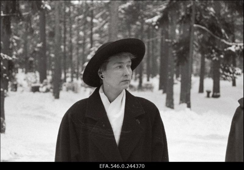 Eesti Vabariigi 75. aastapäeva tähistamine.  Proua Helle Meri.