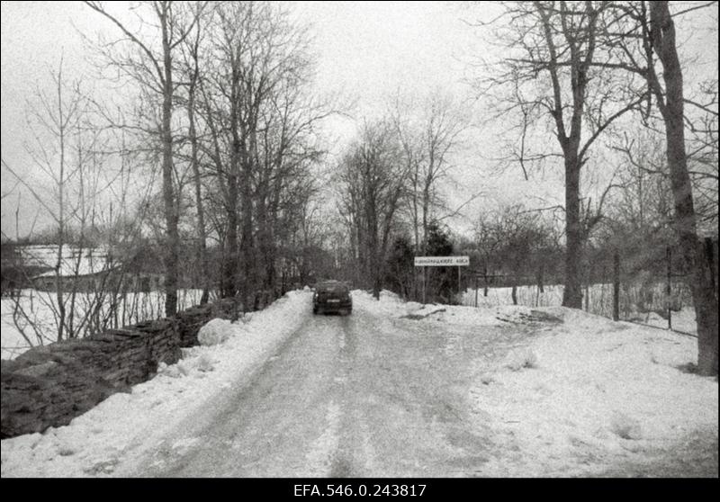 Rootsi-Kallavere küla.